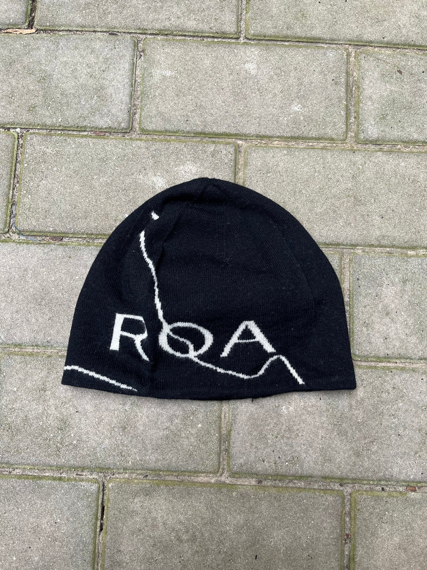 Roa Hiking Beanie